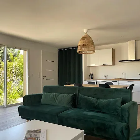 Camille Des Valleciana Calvi (Corsica)